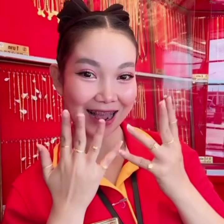 96.5%黄金戒指 | 精美设计，镂空戒面