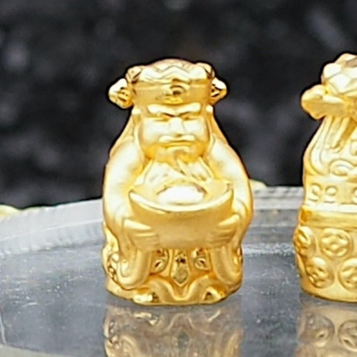 黄金安雅雕像：99.9%纯金，财富与好运护身符