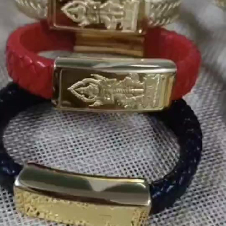 Pure Gold Thao Wessuwan Dragon Bracelet