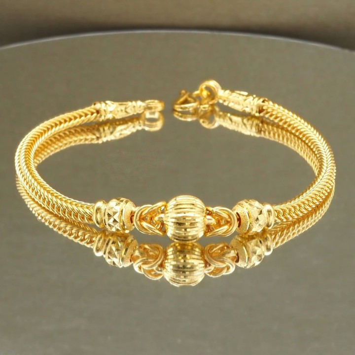 Luxurious 24k Gold Bracelet with Customizable Design