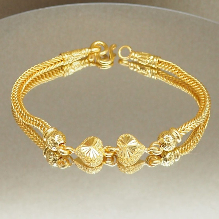 Luxurious 24k Gold Bracelet with Customizable Design