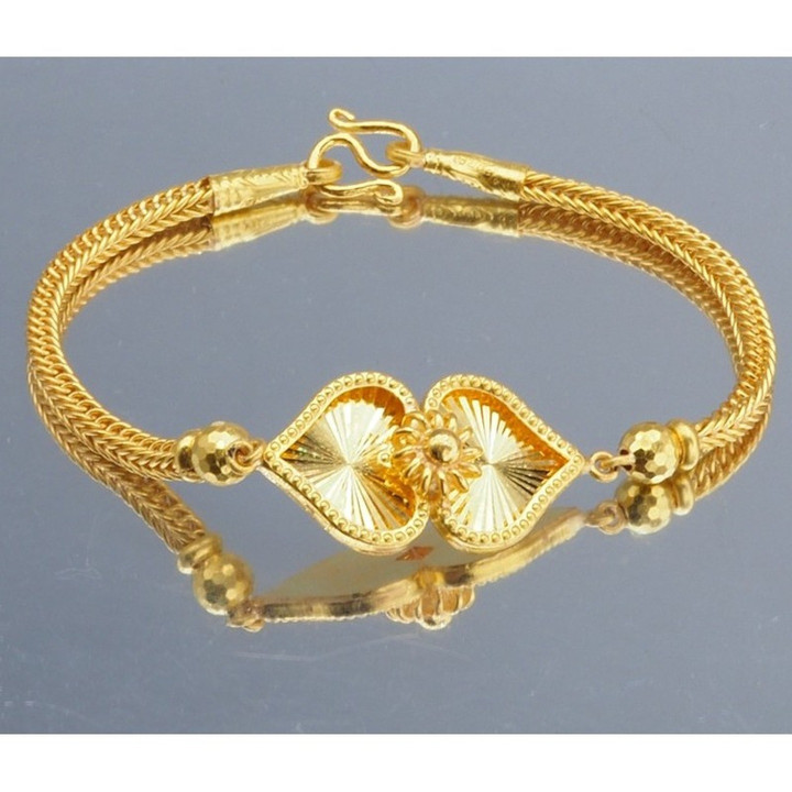 Luxurious 24k Gold Bracelet with Customizable Design