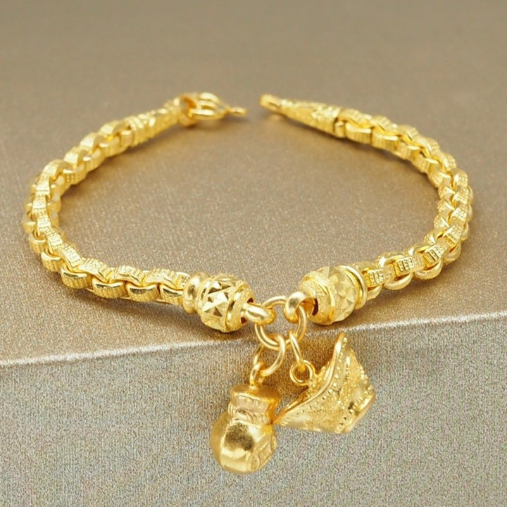 Luxurious 24k Gold Bracelet with Customizable Design