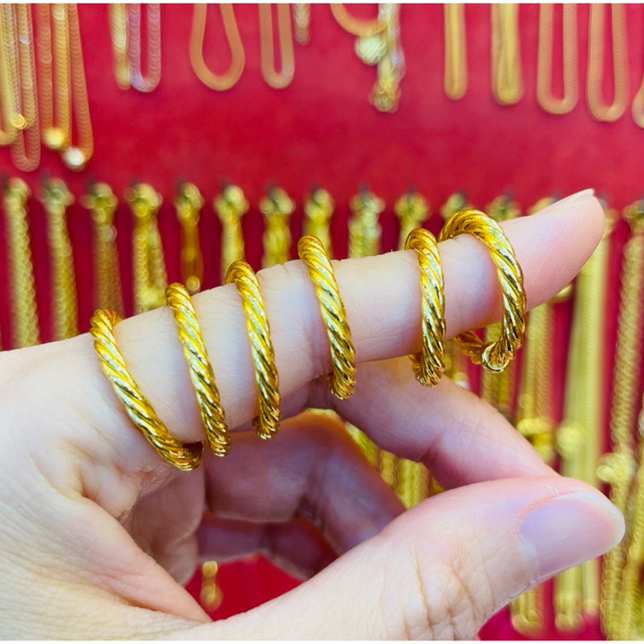 KMDGOLD 出品的 14K 真金 Salung 戒指