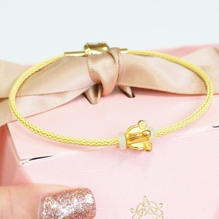 纯金爱心花朵吊坠 | Anya 吊坠（小号）