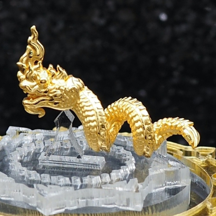 纯金安雅娜迦蛇吊坠 | 神话珠宝