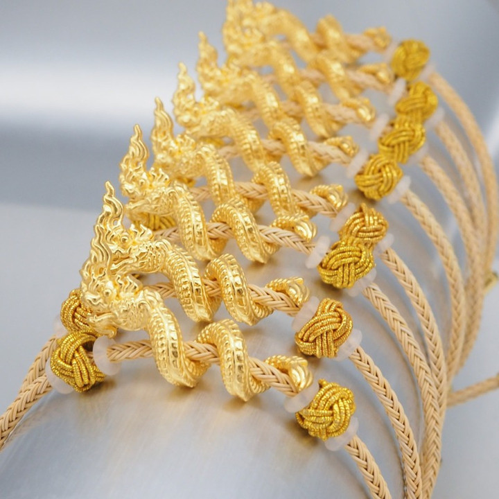 纯金安雅娜迦蛇吊坠 | 神话珠宝