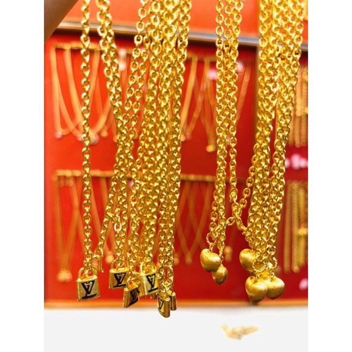 Gold Necklace with Pendant | KMD Gold Designs