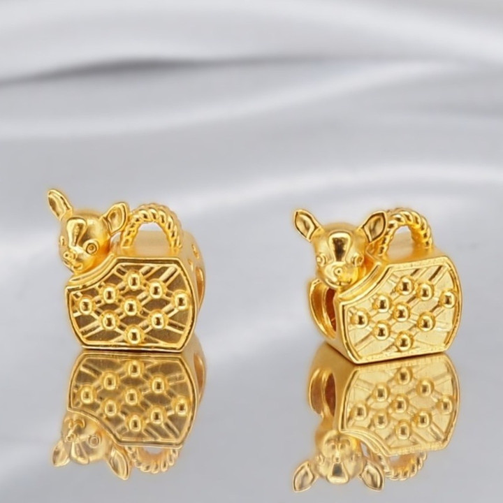 奢华黄金安雅狗狗吊坠 - .999 纯金