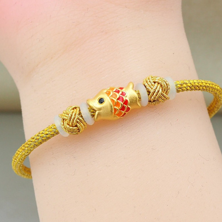 纯金安雅小鱼吊坠 - 小巧精致的礼物