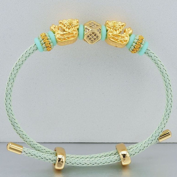 纯金安雅吊坠：迷你龙舟收藏品