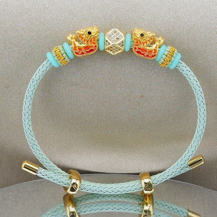 纯金安雅吊坠：迷你龙舟收藏品