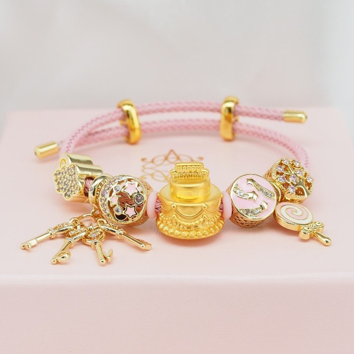 奢华黄金蛋糕：可食用24K纯金甜点