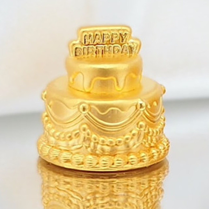 奢华黄金蛋糕：可食用24K纯金甜点