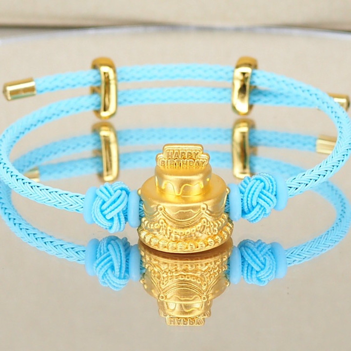 奢华黄金蛋糕：可食用24K纯金甜点