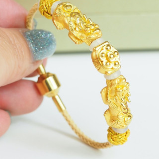 Pure Gold Pixiu Ingot Pendant - Wealth & Luck Charm